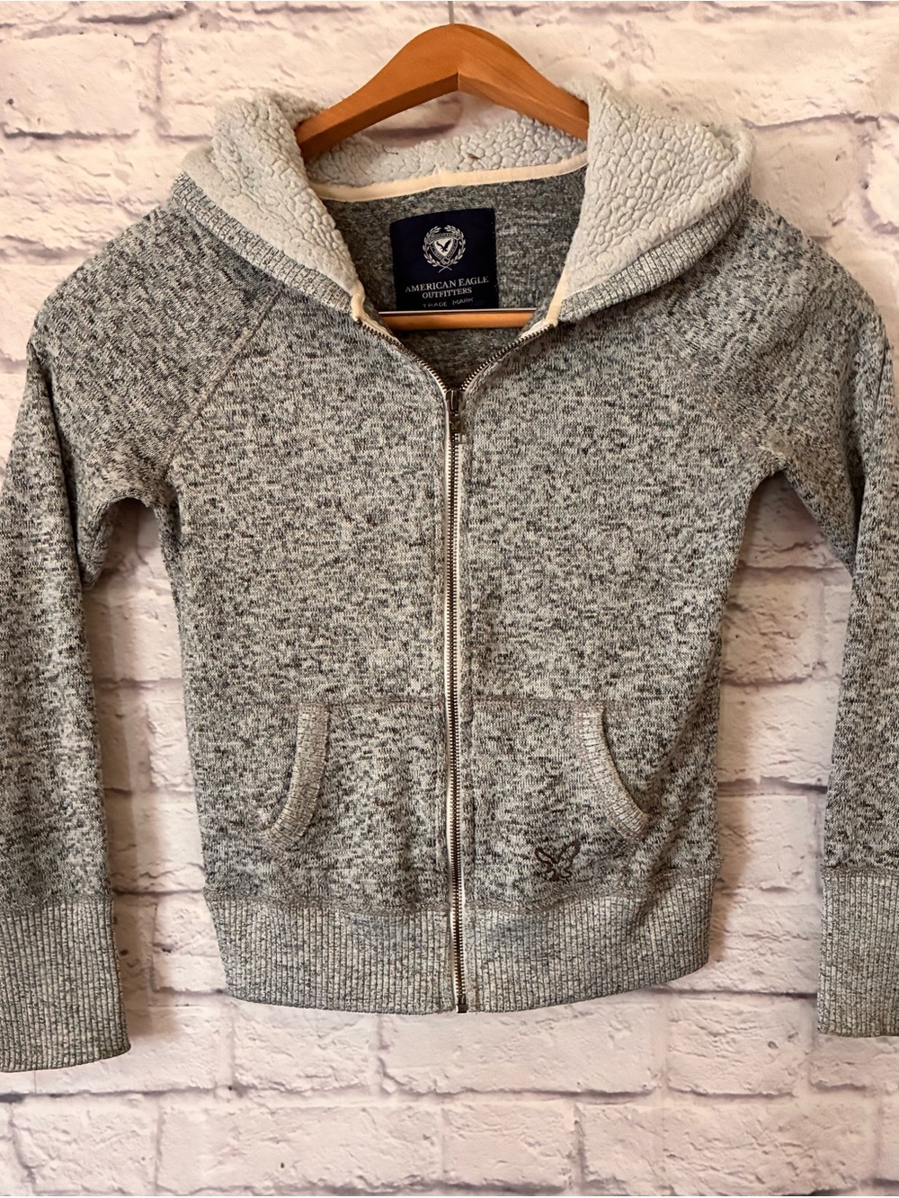 American Eagle Outfitters Heather Gray Sherpa-Lined Zip Hoodie - Small